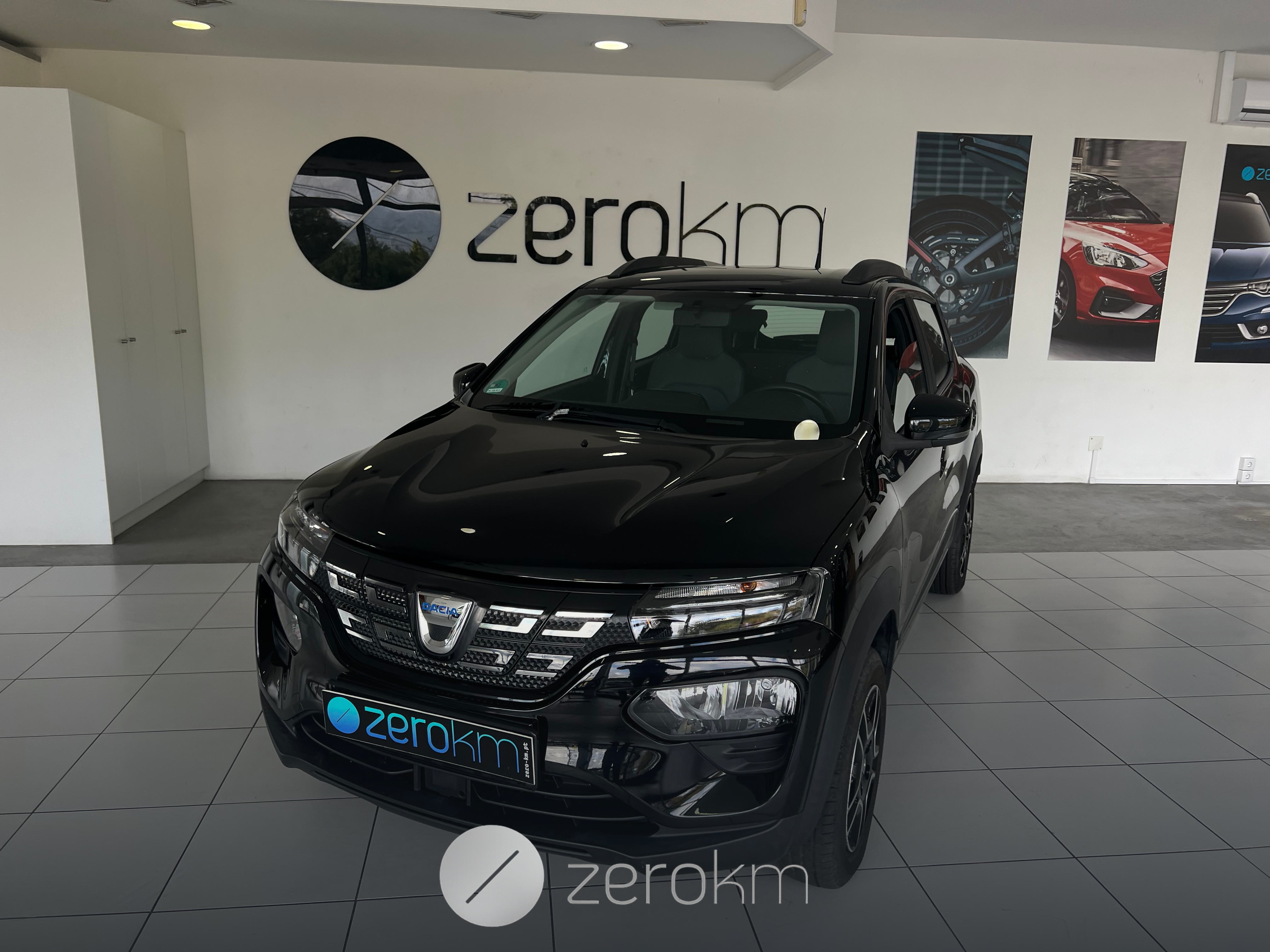 https://zero-km.pt/ZeroKm/Produtos/UU1DBG006NU072369-1.png