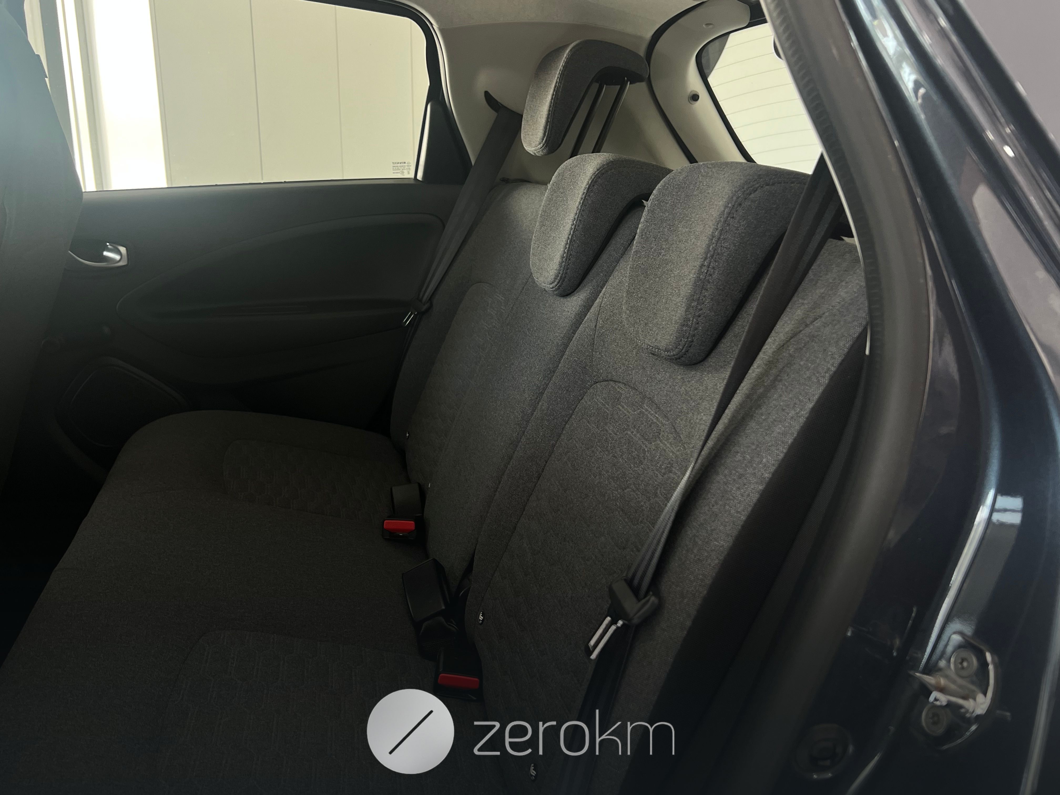 https://zero-km.pt/ZeroKm/Produtos/VF1AG000768435929_10.jpg