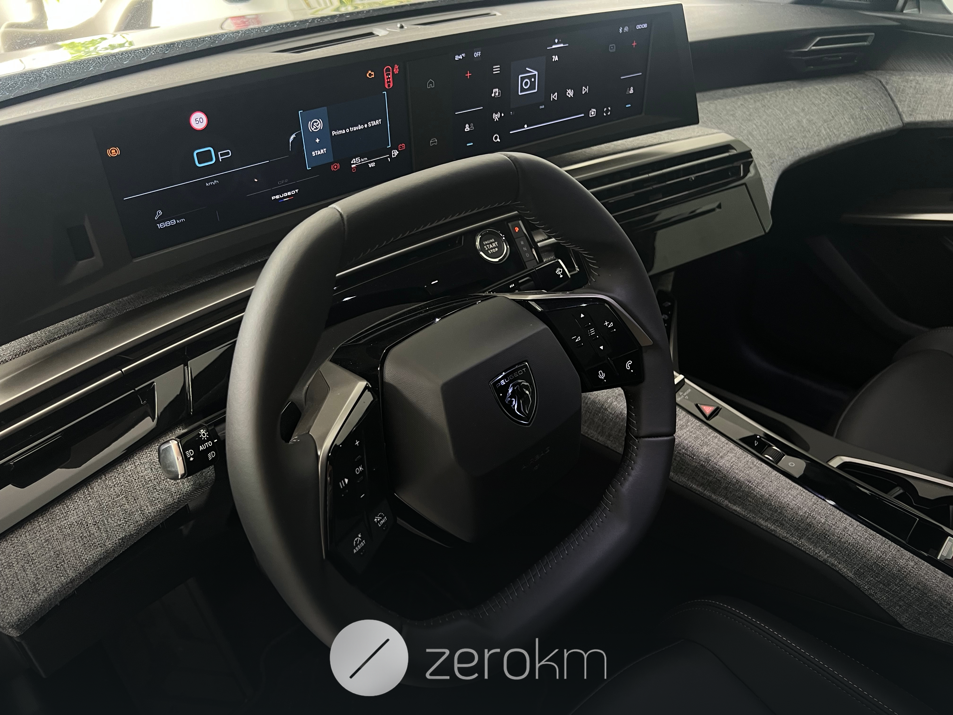 https://zero-km.pt/ZeroKm/Produtos/VR3KAHPY0SS057031_6.png