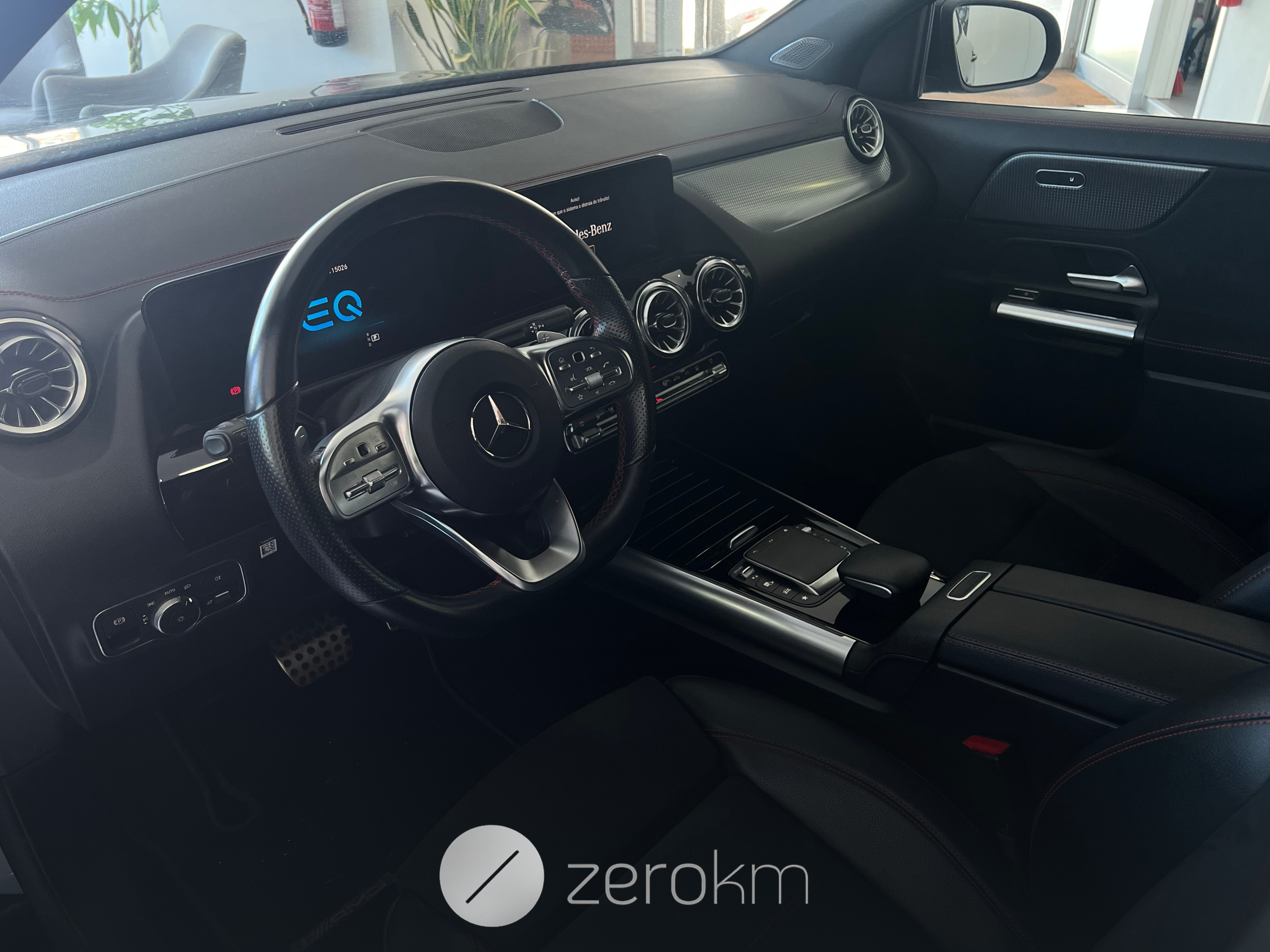 https://zero-km.pt/ZeroKm/Produtos/W1N2437011J037706_4.jpg