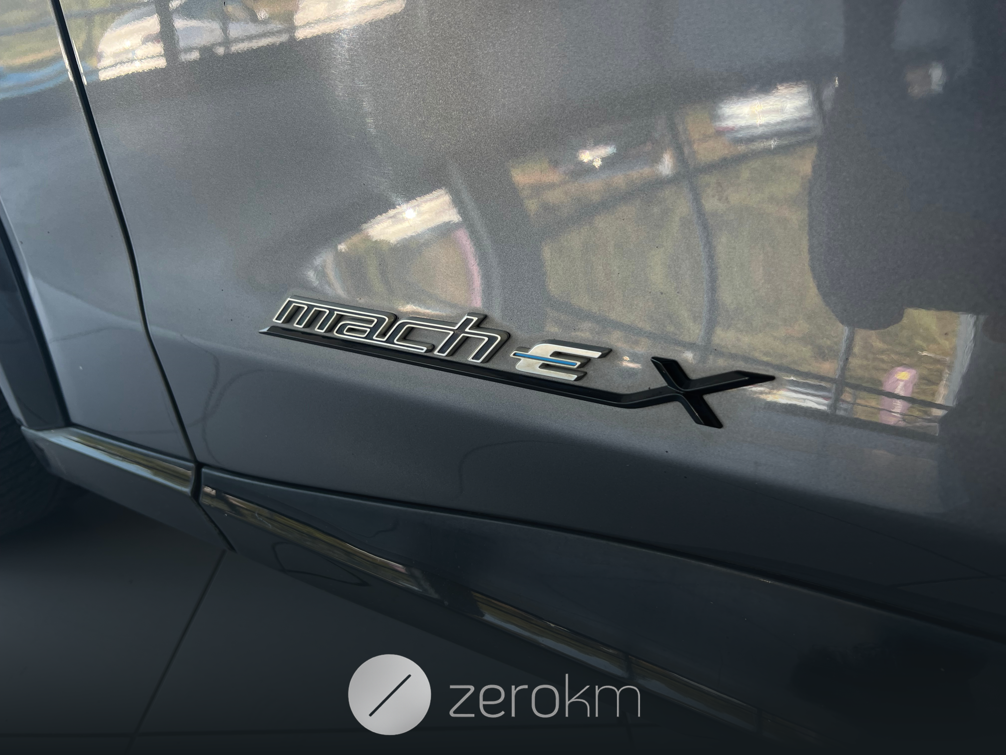 https://zero-km.pt/ZeroKm/Produtos/WF0TK3R77PMA10533_4.png