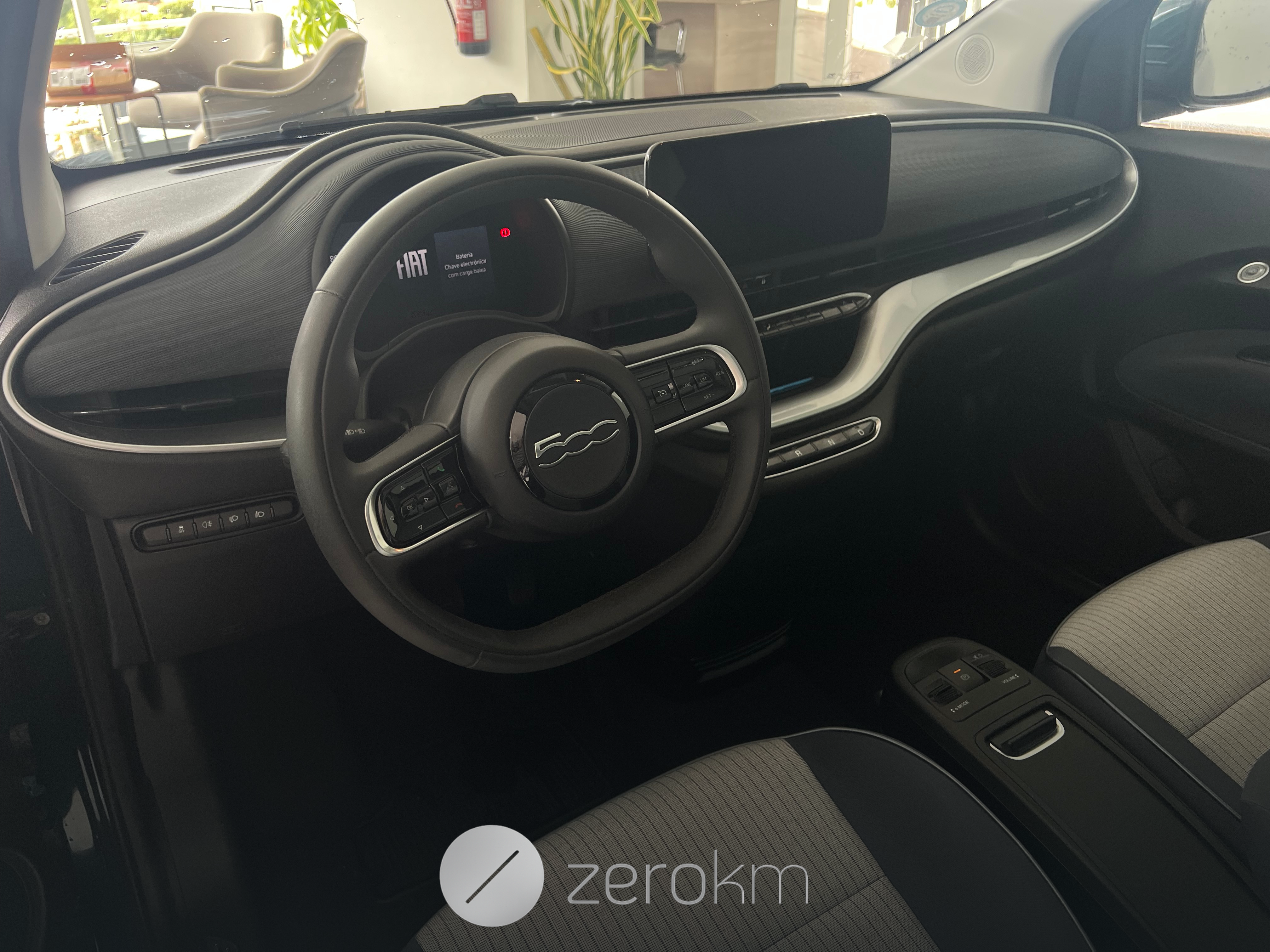 https://zero-km.pt/ZeroKm/Produtos/ZFAEFAC4XNX075299_6.png
