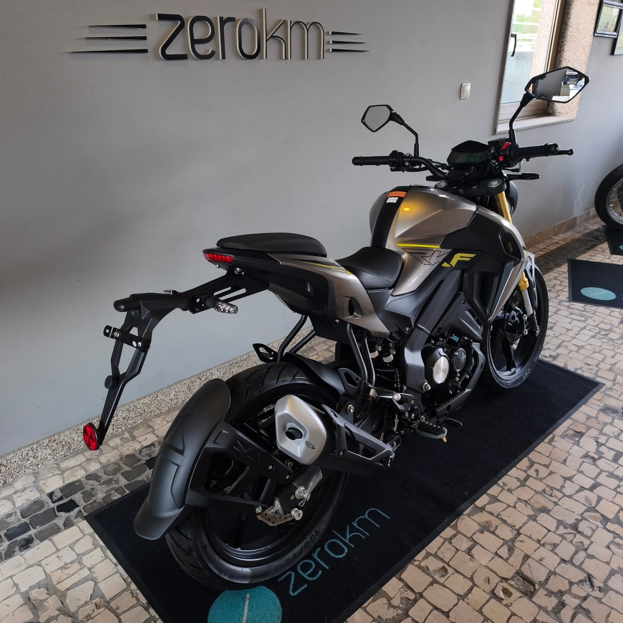 https://zero-km.pt/ZeroKm/Produtos/rkf3.jpeg